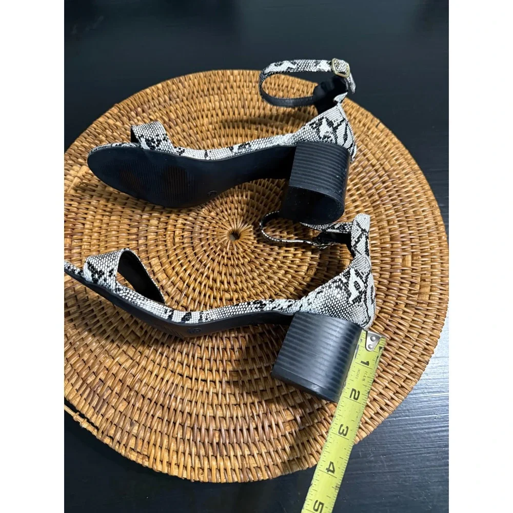 Lulus Snakeskin Print Block Heel Sandals Ankle Strap Black White Size 6.5